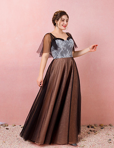 sweetheart neck gown