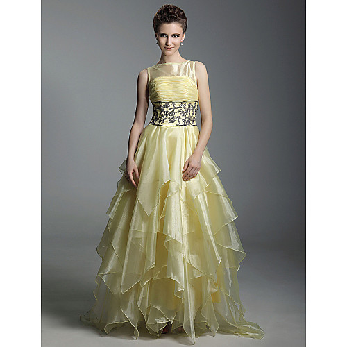 

Ball Gown All Celebrity Styles Inspired by Emmy Prom Formal Evening Military Ball Dress Bateau Neck Sleeveless Floor Length Organza Satin with Beading Appliques Cascading Ruffles 2021