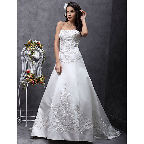 

Princess A-Line Wedding Dresses Strapless Sweep / Brush Train Lace Over Satin Sleeveless with Beading Embroidery 2021