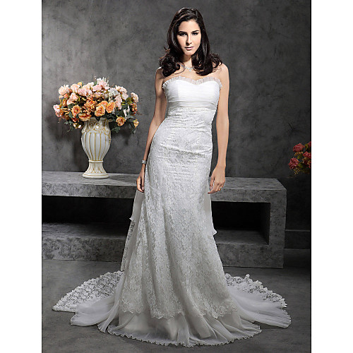 

Sheath / Column Wedding Dresses Sweetheart Neckline Strapless Court Train Lace Sleeveless with 2021 / Removable train