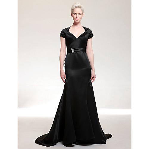 

Sheath / Column Elegant All Celebrity Styles Inspired by Golden Globe Formal Evening Dress Queen Anne V Neck Short Sleeve Court Train Satin with Sash / Ribbon Bow(s) Crystal Brooch 2021