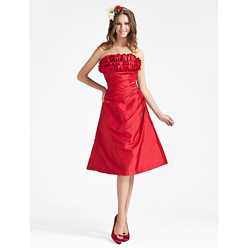 

Princess / A-Line Strapless Knee Length Taffeta Bridesmaid Dress with Ruffles / Side Draping