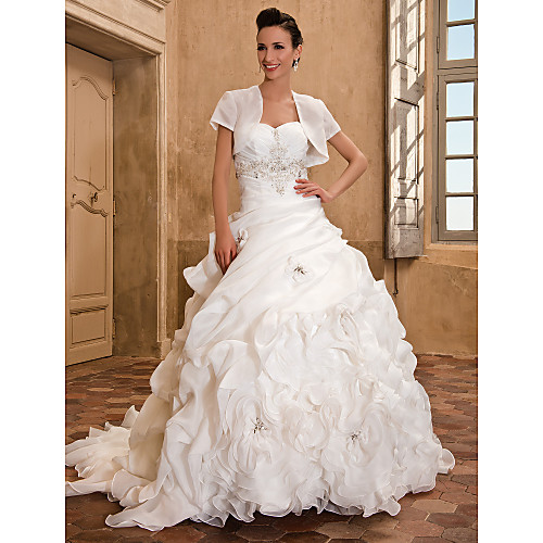

Ball Gown A-Line Wedding Dresses Sweetheart Neckline Strapless Chapel Train Organza Sleeveless with 2021