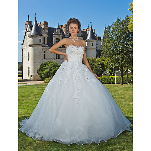 

Ball Gown Wedding Dresses Sweetheart Neckline Chapel Train Organza Sleeveless with Beading Appliques Criss-Cross 2021