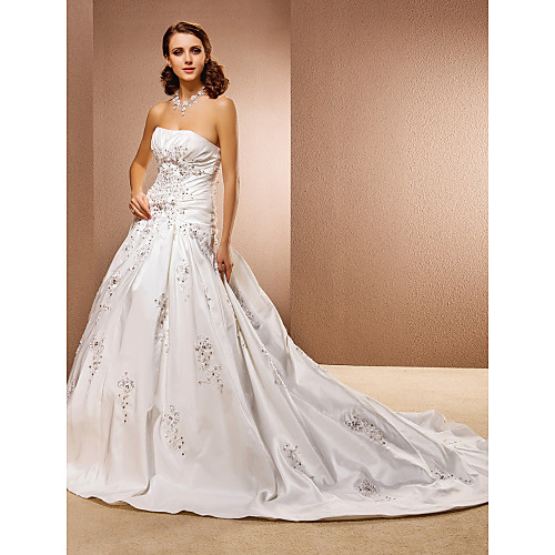 

Ball Gown Wedding Dresses Strapless Chapel Train Taffeta Sleeveless with 2021