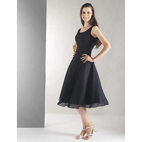 

A-Line Straps Knee Length Chiffon Bridesmaid Dress with Pleats
