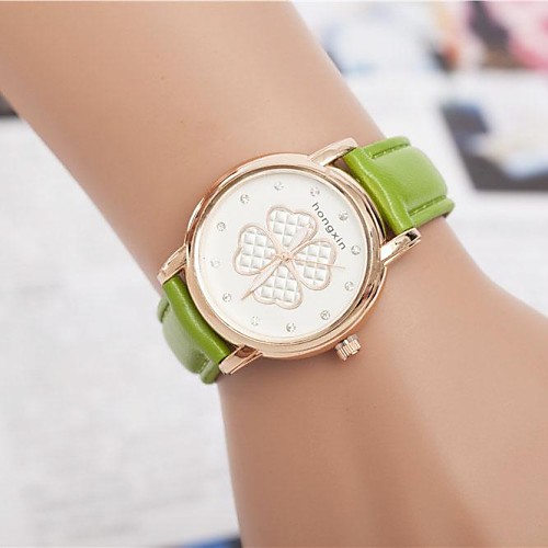 

Women's Quartz Analog White Black Blue / Quilted PU Leather