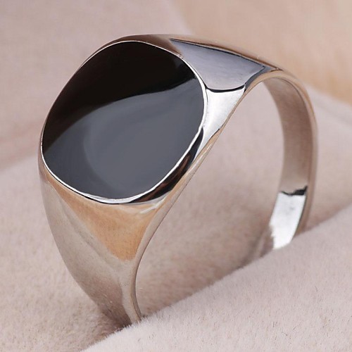 

Statement Ring Black Alloy Vintage European / Men's