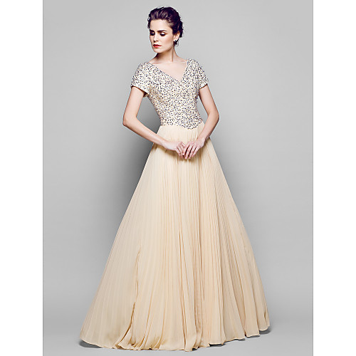

A-Line Mother of the Bride Dress Sparkle & Shine Bateau Neck Floor Length Chiffon Tulle Sequined Short Sleeve with Sequin 2021