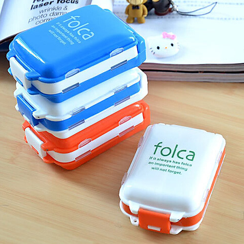 

Three Sections Medicine Case Portable Memorandum Pill 8 Lattices Travel Portable (Random Color)
