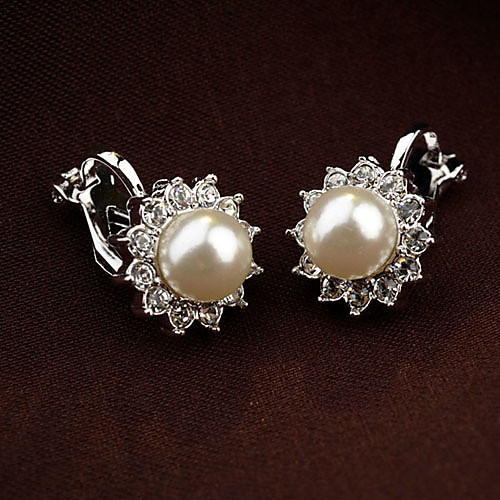 

Women's Clip on Earring Earrings Flower Ladies Vintage Party Cute Pearl Rhinestone Earrings Jewelry White / Black For Wedding Daily Masquerade Engagement Party Prom