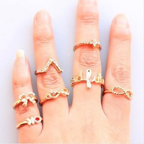 

Unisex Ring Set European Style Infinity Crown Multi Finger Ring(7pcs/set)