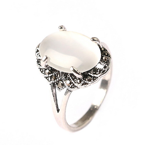 

Statement Ring Opal White Opal Alloy / Women's / Men's