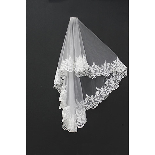 

Two-tier Lace Applique Edge Wedding Veil Blusher Veils / Shoulder Veils / Fingertip Veils with Appliques Tulle / Drop Veil