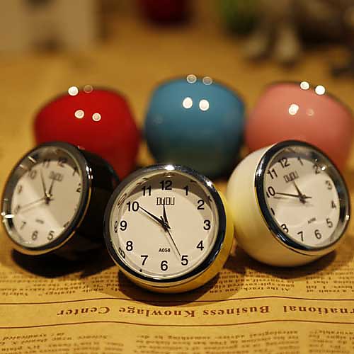 

Mini Desktop Clock(Random color)