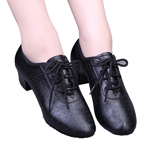 

Women's Modern Shoes / Ballroom Shoes Leatherette Lace-up Heel Lace-up / Hollow-out Low Heel Dance Shoes Black / Red / EU39