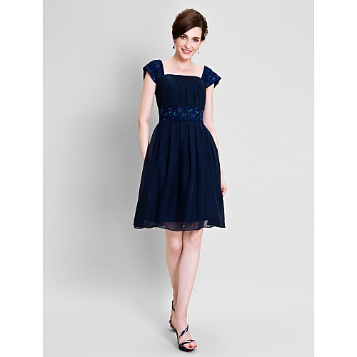 

A-Line Mother of the Bride Dress Elegant Square Neck Knee Length Chiffon Short Sleeve with Lace Beading Draping 2021