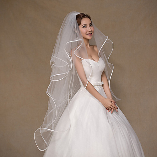 

Four-tier Ribbon Edge Wedding Veil Fingertip Veils with Tulle / Classic