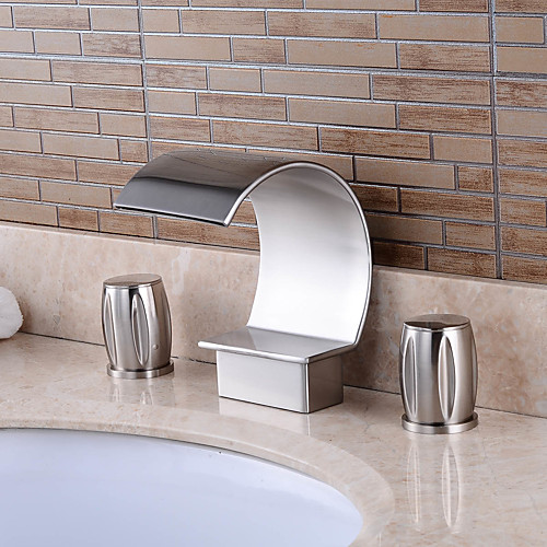 

Bathroom Sink Faucet - Waterfall Nickel Brushed Widespread Two Handles Three HolesBath Taps / Brass