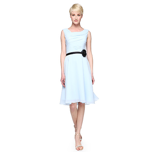 

Ball Gown / A-Line Square Neck Knee Length Chiffon Bridesmaid Dress with Sash / Ribbon / Side Draping / Flower