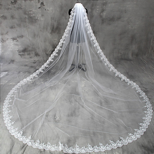 

One-tier Lace Applique Edge Wedding Veil Cathedral Veils with Appliques Tulle