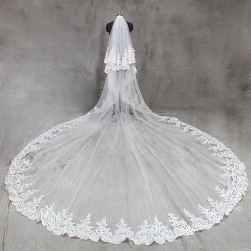 

Two-tier Lace Applique Edge Wedding Veil Cathedral Veils with Appliques Tulle / Classic