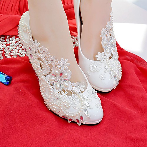 

Women's Wedding Shoes Glitter Crystal Sequined Jeweled Round Toe Comfort Wedding Party & Evening Lace Leatherette Rhinestone Imitation Pearl Appliques White / EU41