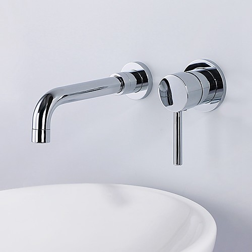 

Bathroom Sink Faucet - Standard / Wall Mount Chrome Widespread Single Handle Two HolesBath Taps