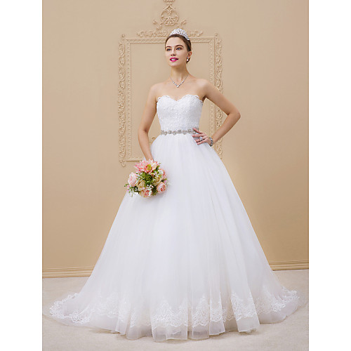 

Ball Gown Wedding Dresses Sweetheart Neckline Chapel Train Tulle Lace Over Tulle Strapless Glamorous Sparkle & Shine with Lace Sashes / Ribbons Beading 2021