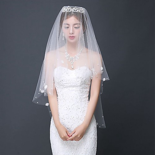 

One-tier Contemporary Wedding Veil Elbow Veils with Ruched Lace / Classic