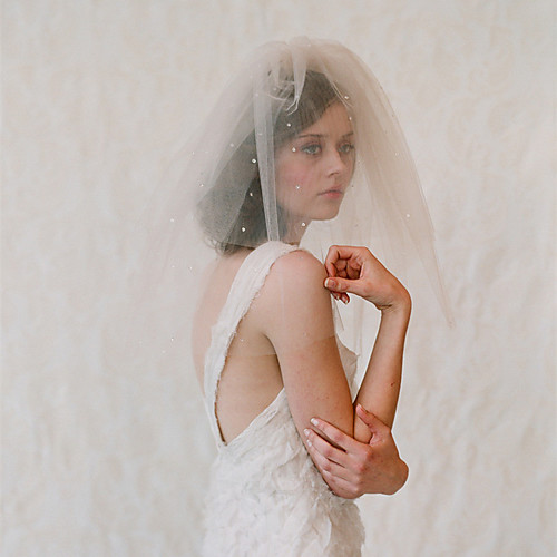 

Two-tier Japan and Korea Style Wedding Veil Shoulder Veils with Crystals / Rhinestones Tulle / Drop Veil