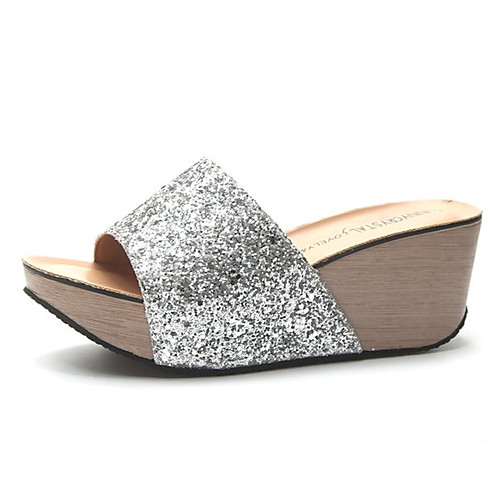 

Women's Slippers & Flip-Flops Flat Heel Round Toe Rhinestone PU Comfort Summer Gold / Silver / Black