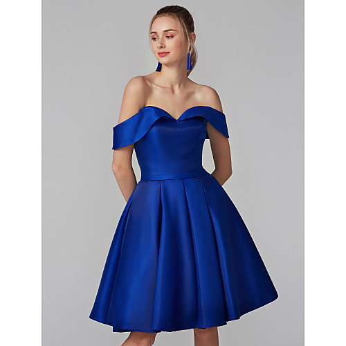 

A-Line Sexy Homecoming Cocktail Party Dress Off Shoulder Sleeveless Short / Mini Satin with Pleats 2021