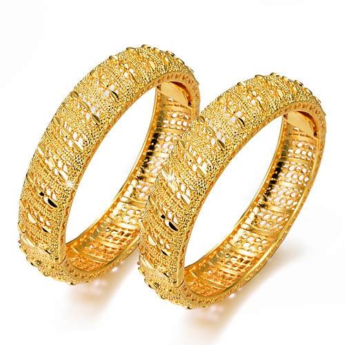 

2pcs Women's Bracelet Bangles Cuff Bracelet Classic Hollow Out Creative Ladies Luxury Ethnic Italian Gold Plated Bracelet Jewelry Yellow For Party Gift