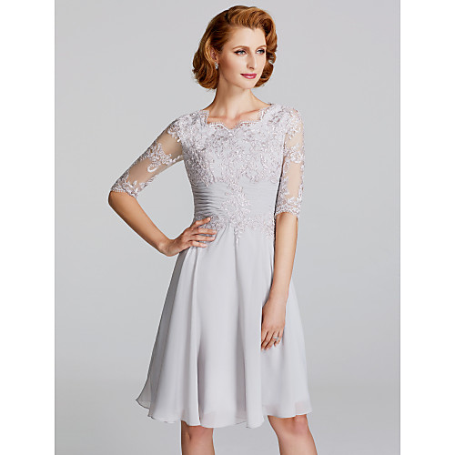 

A-Line Mother of the Bride Dress Elegant Plus Size Scoop Neck Knee Length Chiffon Lace Half Sleeve with Pleats Appliques 2020 / Illusion Sleeve