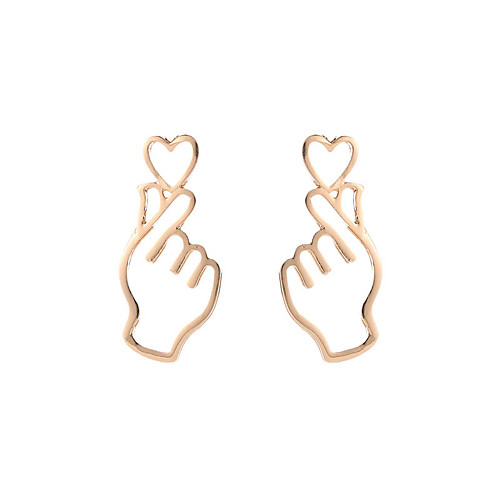 

Women's Stud Earrings Hollow Out Creative Heart Hollow Heart Ladies Casual / Sporty Sweet Cute Earrings Jewelry Gold / Black / Silver For Gift Daily Evening Party 1 Pair