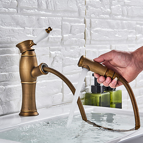 

Bathroom Sink Faucet - Pullout Spray Antique Brass Deck Mounted Single Handle One HoleBath Taps