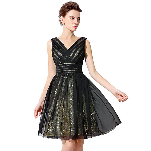 

A-Line Glittering Little Black Dress Homecoming Cocktail Party Dress V Neck Sleeveless Short / Mini Tulle with Sash / Ribbon Pleats Sequin 2021