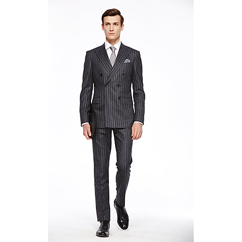 

Dark-Gray Checkered Standard Fit Wool Suit - Peak Double Breasted Six-buttons