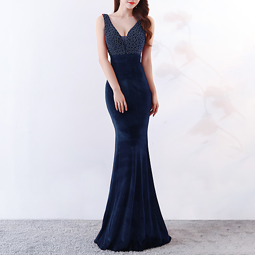 

Mermaid / Trumpet Elegant & Luxurious Sexy Formal Evening Dress Plunging Neck Sleeveless Sweep / Brush Train Velvet with Beading 2021