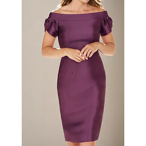 

Sheath / Column Mother of the Bride Dress Plus Size Off Shoulder Knee Length Satin Short Sleeve with Ruching 2021