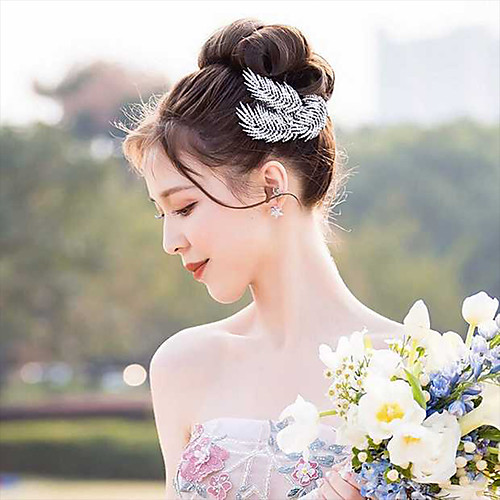 

Crystal / Alloy Hair Combs with Crystal 1 Piece Wedding / Special Occasion Headpiece