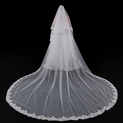 

One-tier European Style Wedding Veil Cathedral Veils with Trim 196.85 in (500cm) Lace / Tulle / Mantilla