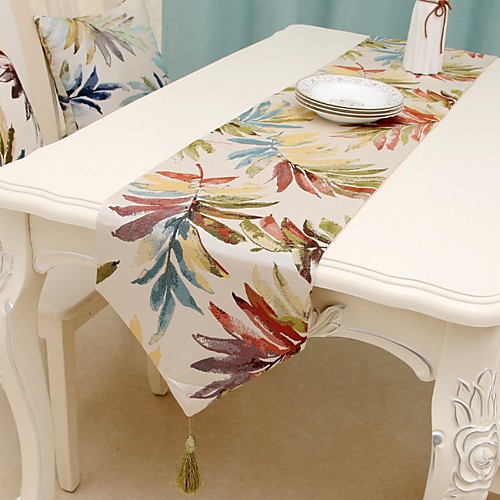 

Classic polyester fibre Cube Table Runner Table Decorations