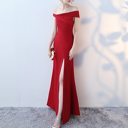 

Sheath / Column Off Shoulder Floor Length Polyester Bridesmaid Dress with Split Front / Ruching / Open Back