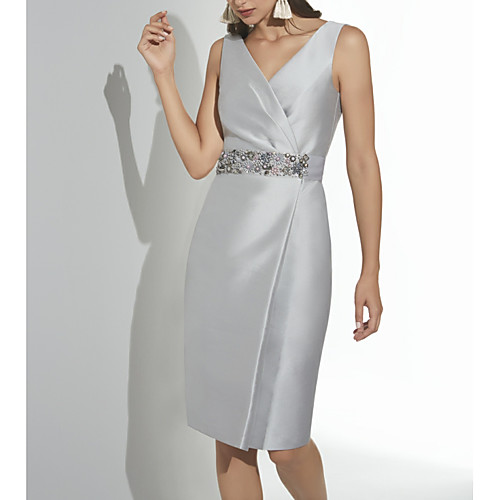 

Sheath / Column Elegant Holiday Cocktail Party Dress V Neck Sleeveless Knee Length Satin with Beading 2021