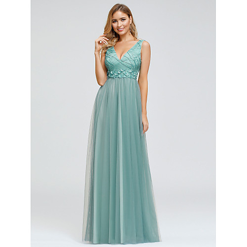 

A-Line Plunging Neck Floor Length Tulle / Polyester Bridesmaid Dress with Lace / Appliques