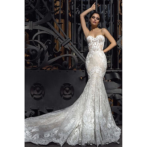 

Mermaid / Trumpet Wedding Dresses Strapless Court Train Lace Strapless Formal Romantic Vintage with 2020