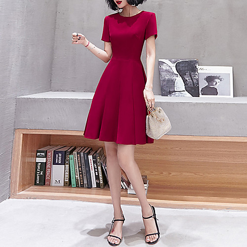 

A-Line Minimalist Homecoming Cocktail Party Dress Jewel Neck Short Sleeve Knee Length Spandex with Pleats 2021