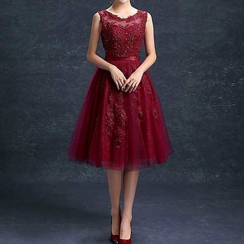 

A-Line Cut Out Party Wear Cocktail Party Dress Jewel Neck Sleeveless Knee Length Polyester with Crystals Appliques 2021